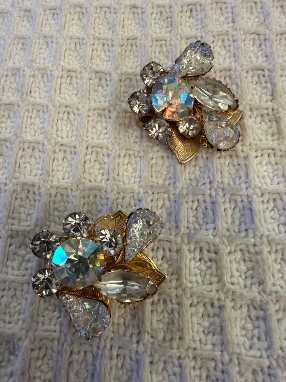 Aurora-Inspired Gold Floral Clip-On Earrings — Clear